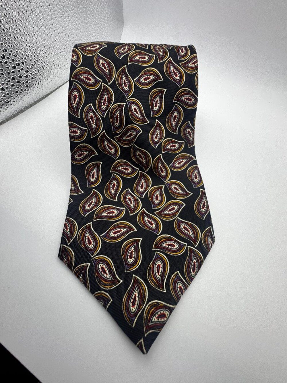 Pierre Balmain Vintage Black Gold Paisley Silk Tie 3.75"